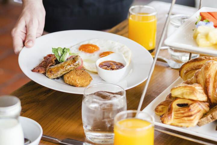 Breakfast meal