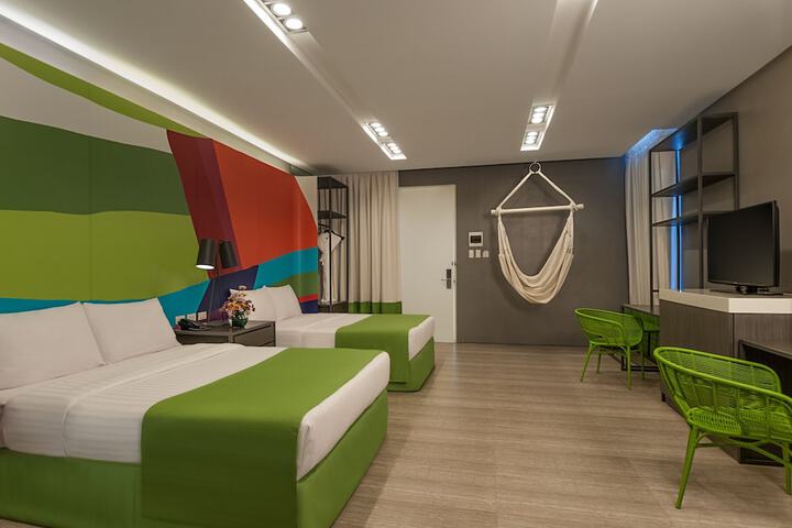 Room 7 of 61