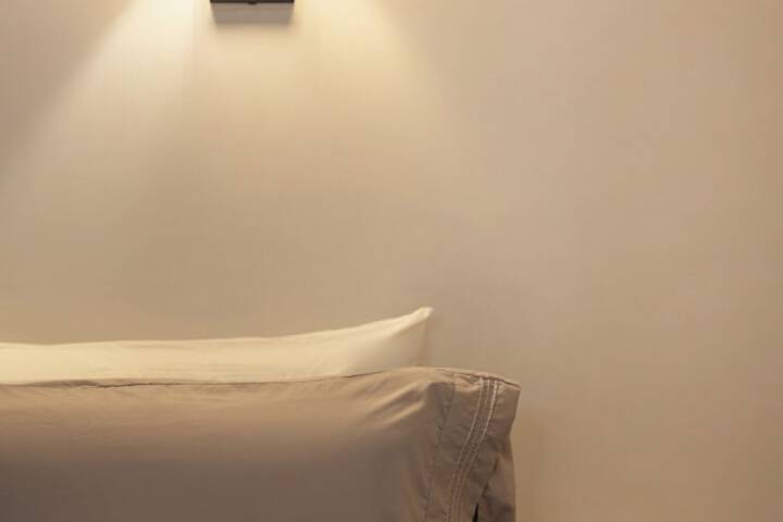 Room 2 of 70