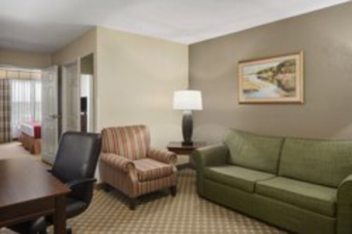 Suite 37 of 68