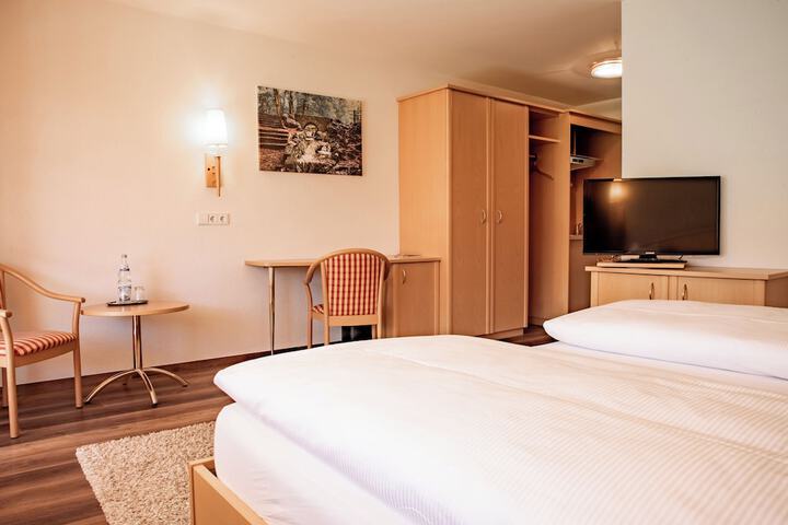 Room 53 of 125