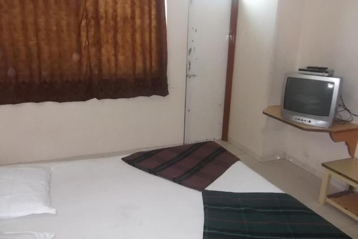 Room 6 of 22