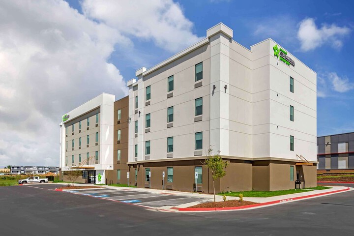Hotel 73 of 73