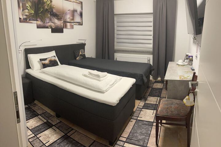 Room 14 of 41