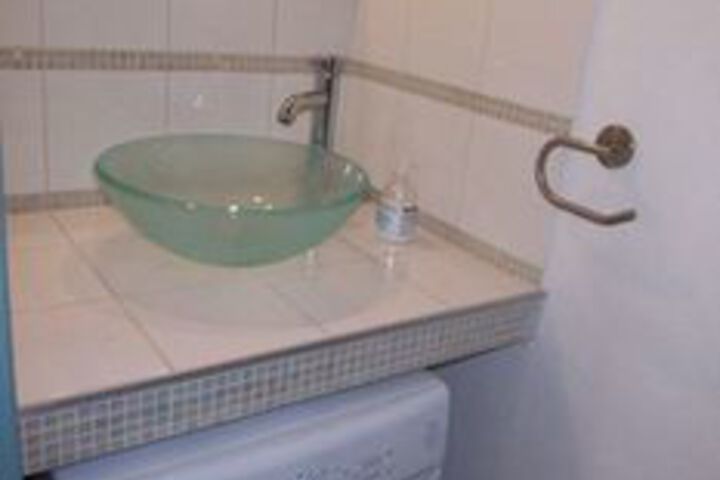 Room 4 of 22