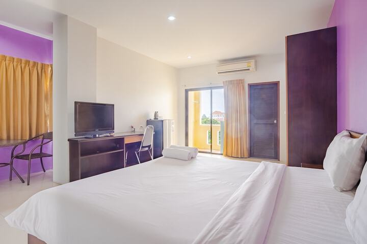 Room 17 of 53