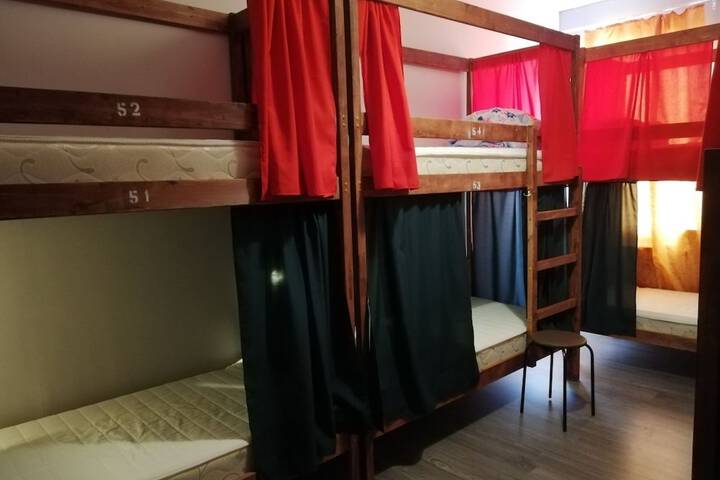 Room 11 of 25
