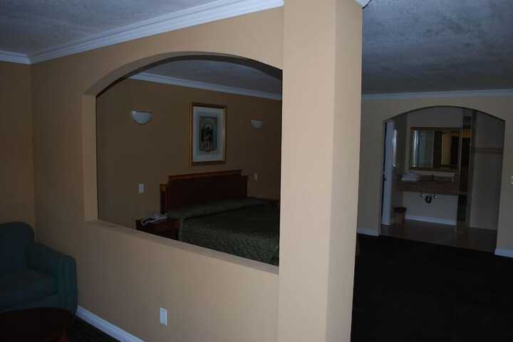 Room 12 of 66