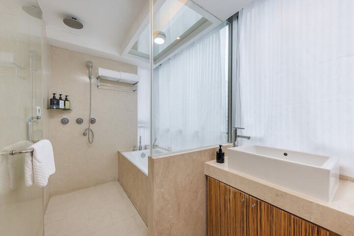 Room 20 of 41