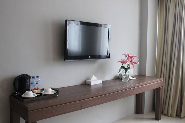 Room 11 of 38