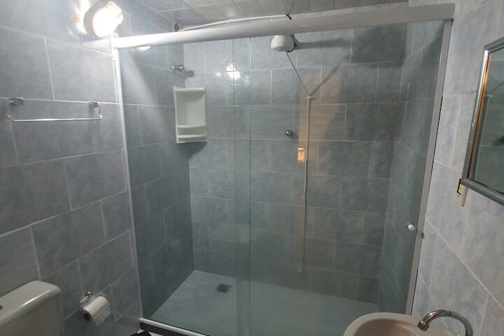 Room 18 of 38