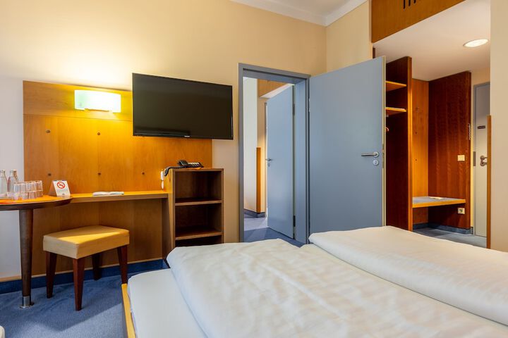 Room 31 of 113