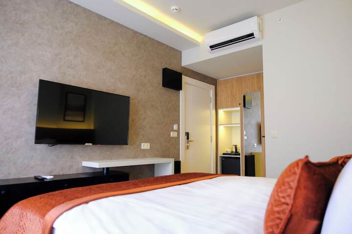Room 43 of 81