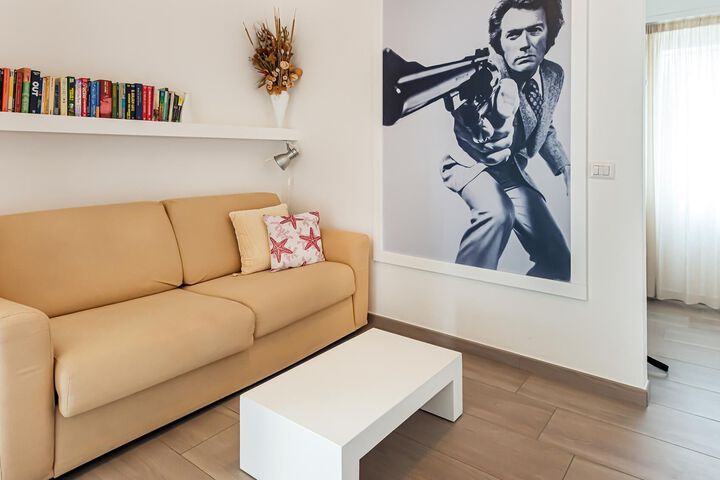 Room 5 of 20
