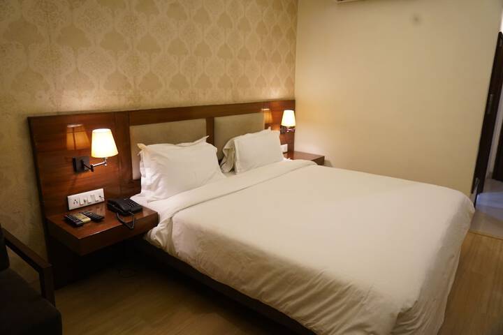 Room 19 of 44