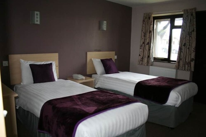 Room 5 of 41