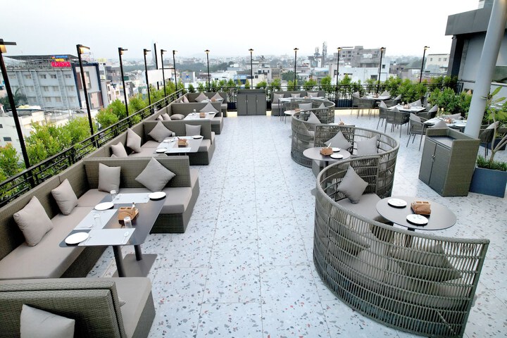 Lounge 57 of 69