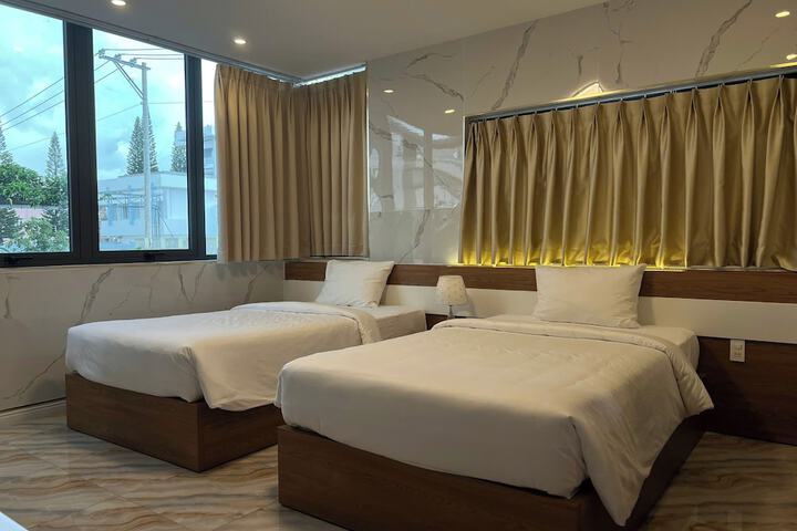 Room 8 of 26