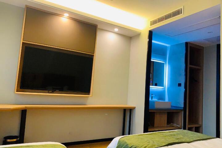 General 16 of 36