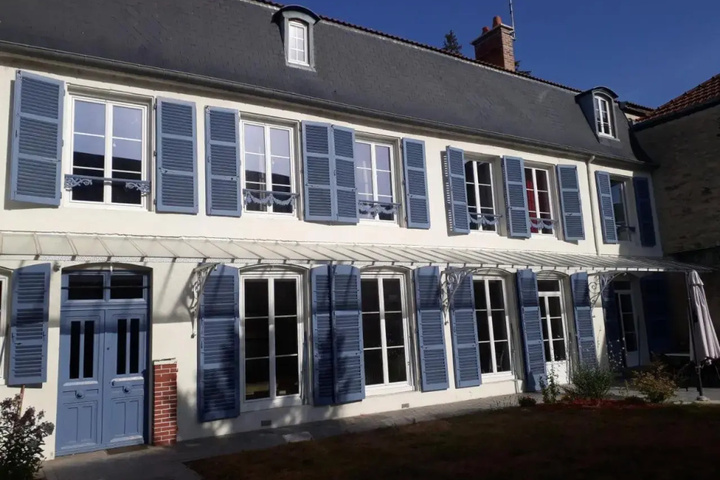 Les Pierres Bleues