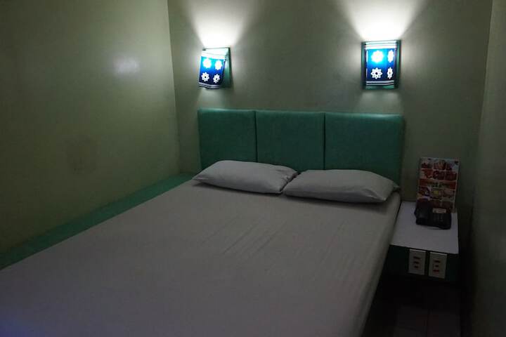 Room 3 of 20