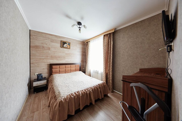 Room 19 of 25