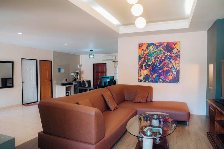 Room 45 of 79
