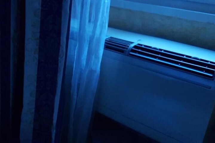 Room 10 of 24