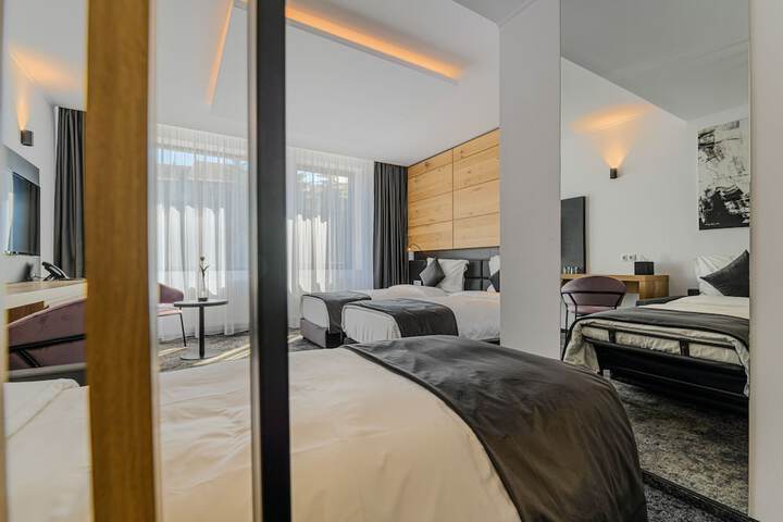 Room 15 of 131