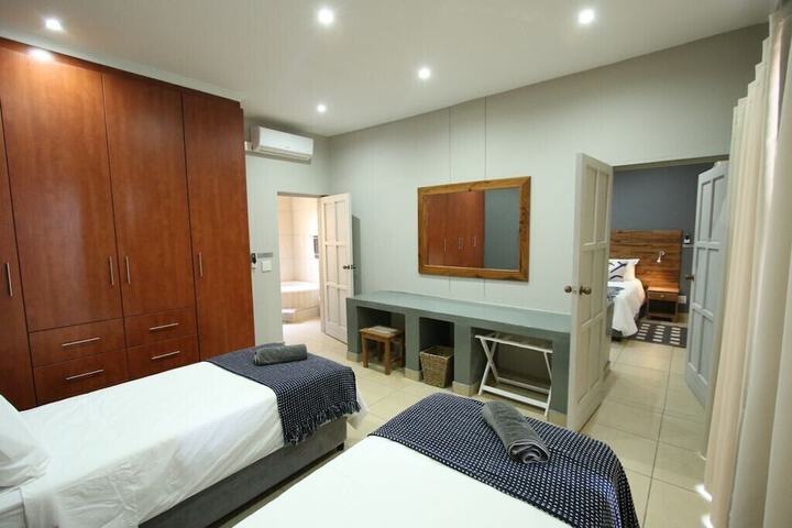 Room 5 of 44