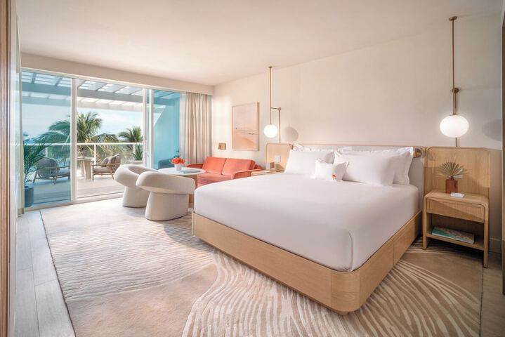 Room 21 of 83
