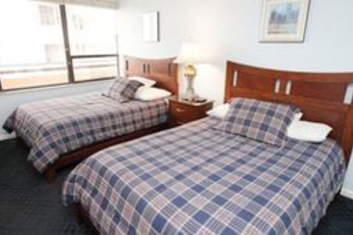 Room 52 of 171