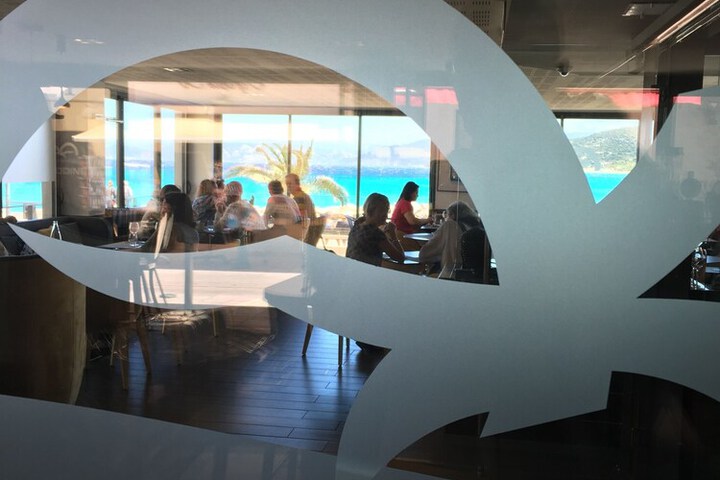 Lounge 59 of 72