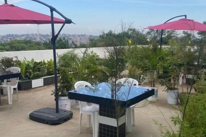 Terrace/Patio 4 of 6