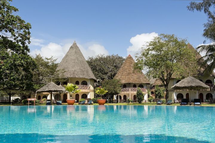 Pools & Facilities