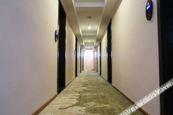 Hotel Interior 10 of 15