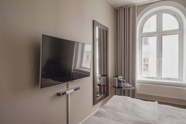 Room 81 of 203