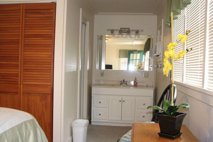Room 20 of 100