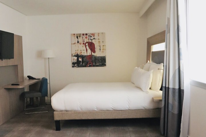 Room 9 of 109
