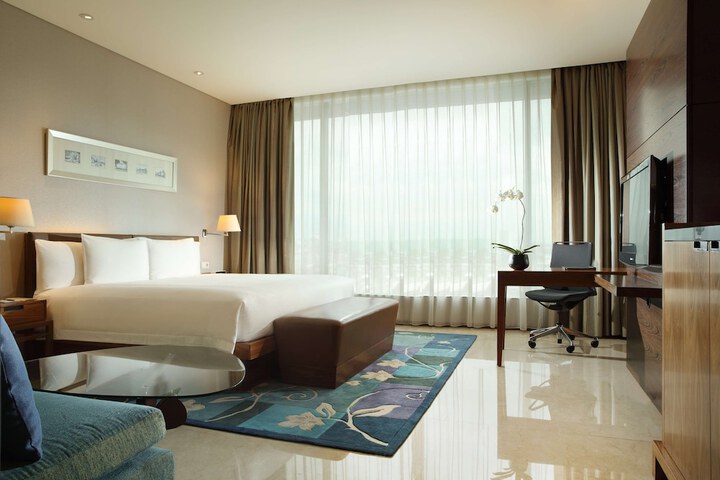 Room 12 of 74