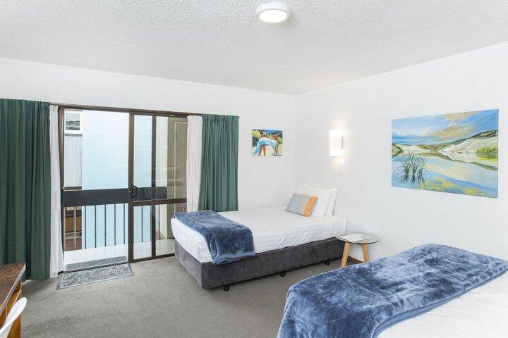 Room 40 of 79