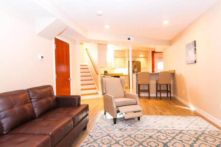 Luxury 3 Bedroom 20 min to Boston, 15min Encore