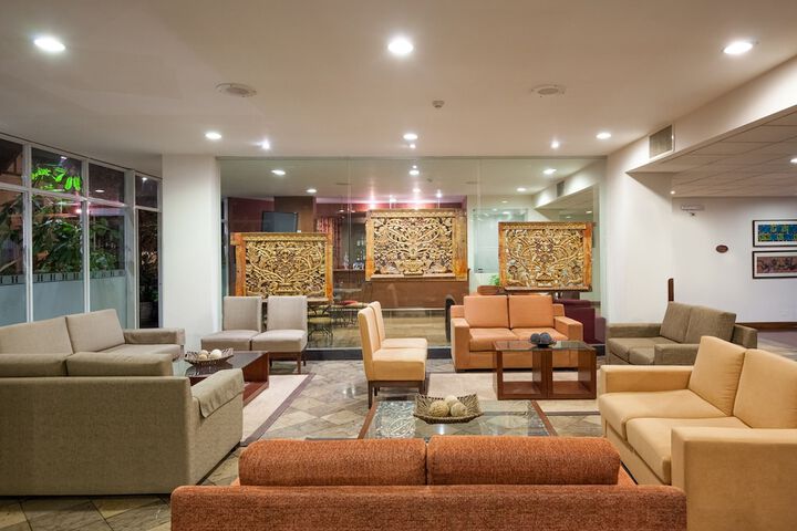 Guest Lobby