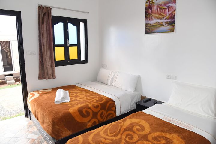 Room 9 of 31