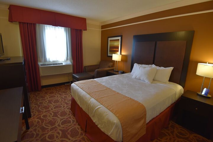 Room 4 of 19