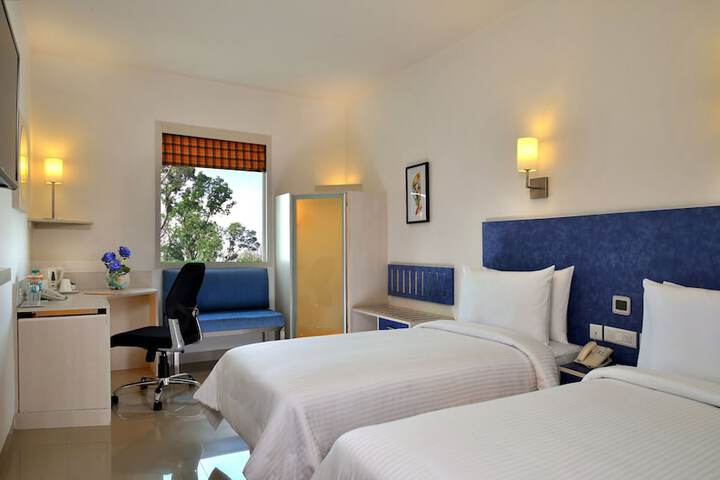 Room 5 of 24