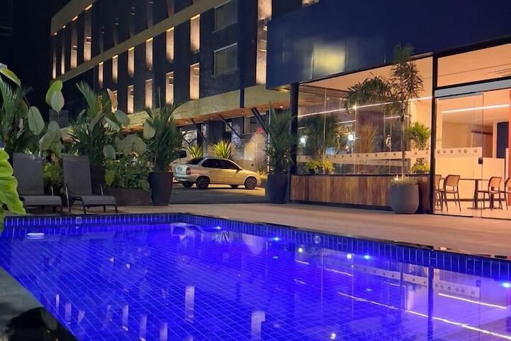 Pool 14 of 22
