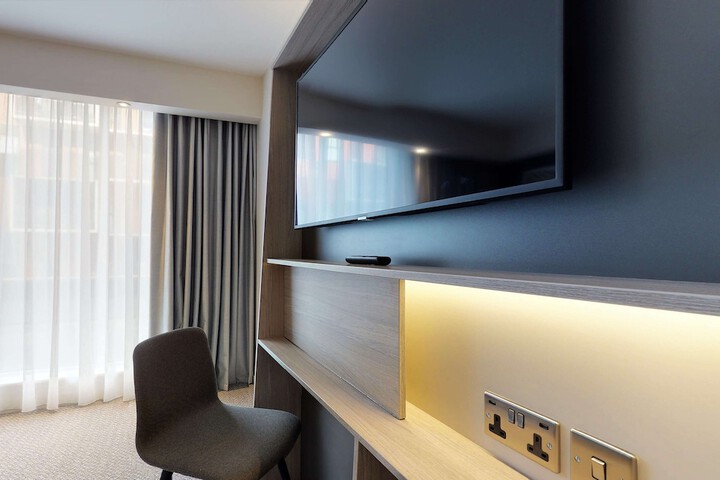 Room 14 of 63
