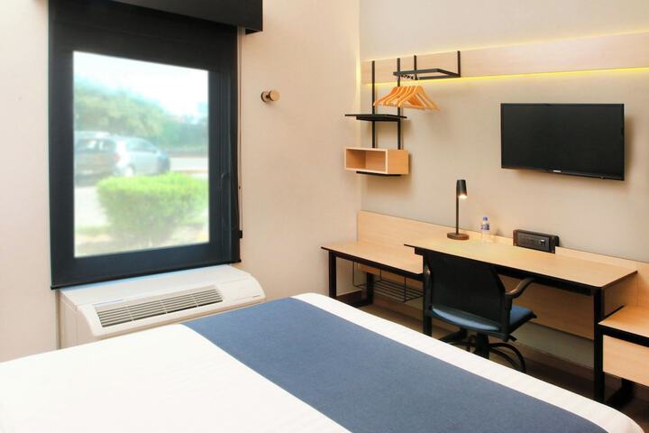 Room 15 of 55
