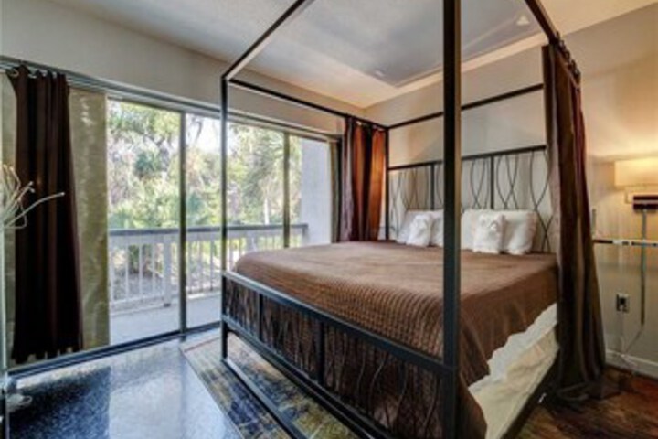 Room 22 of 26